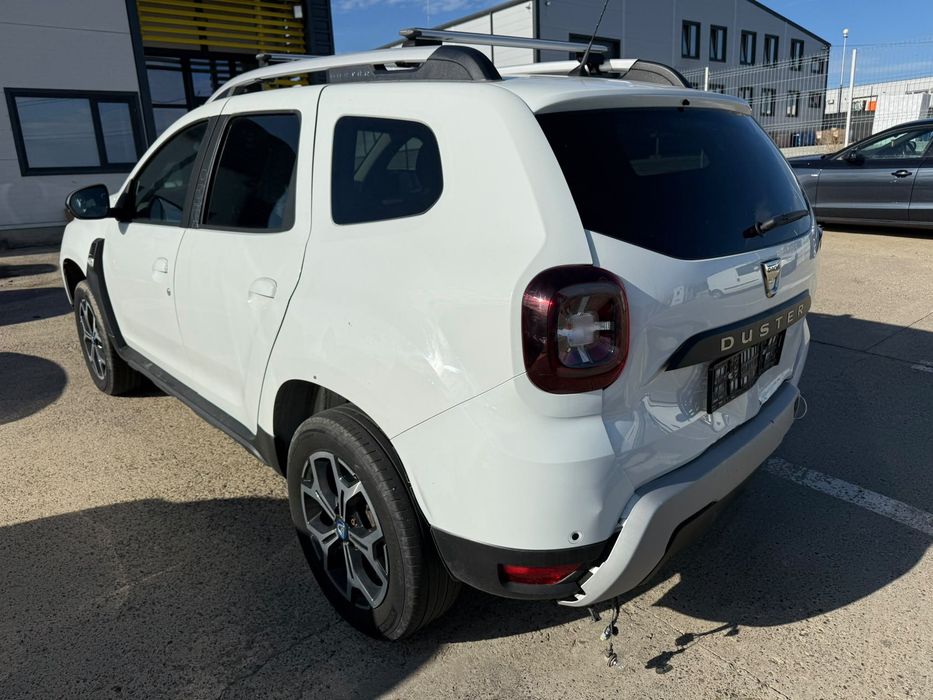 Dezmembrez Dacia duster 2 2021 alb 4X4 1.0 benzina gpl H4D F4 volan stanga