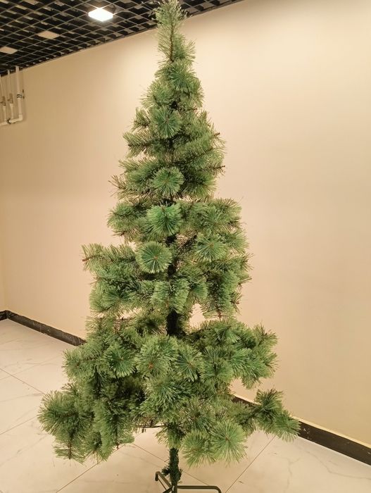 Ёлка искусственная 2,1 м