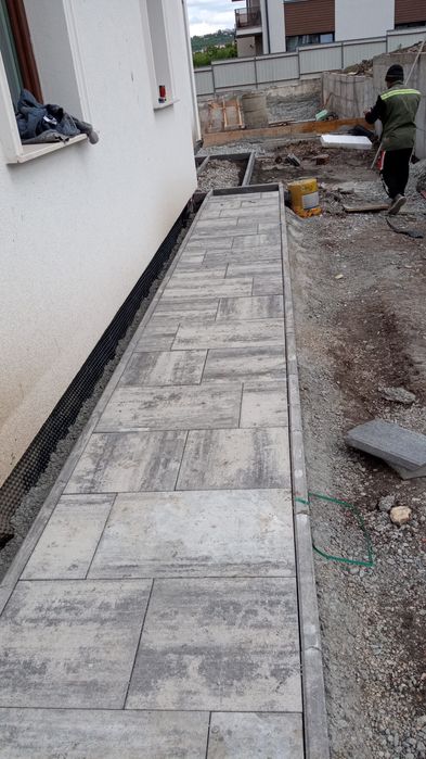 Montaj pavaj și reparati