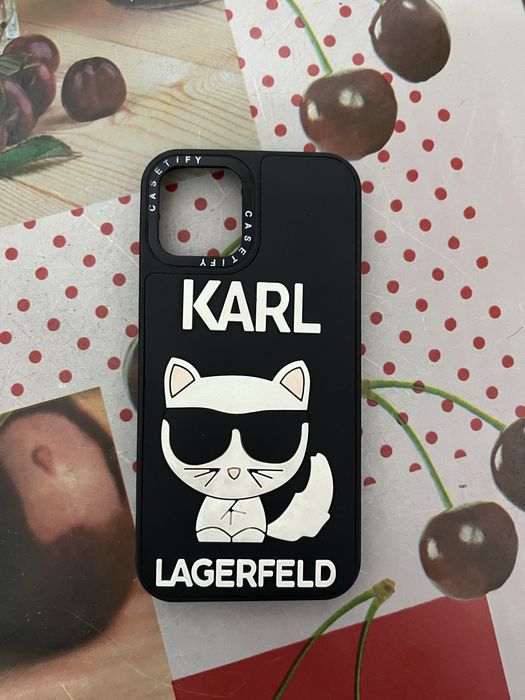 Чехлы на айфон 12