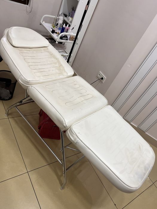 Продам кушетку в хорошем состоянии