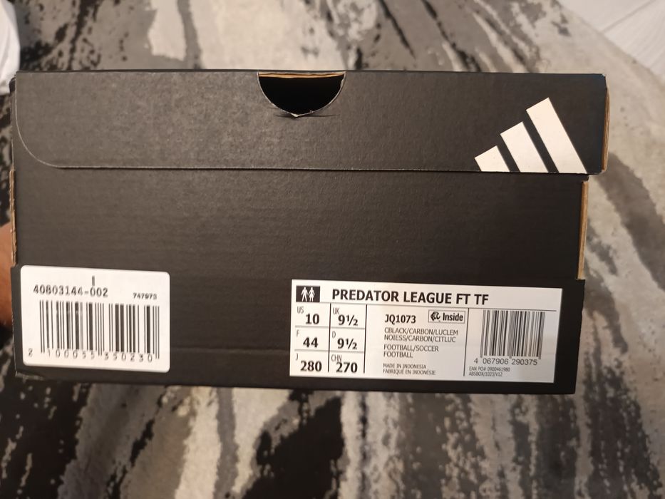 Ghete de fotbal pentru sintetic Adidas Predator