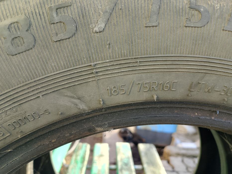 Продам резину б/у