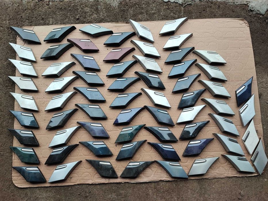 Лайсни за калници и врати  от Мерцедес