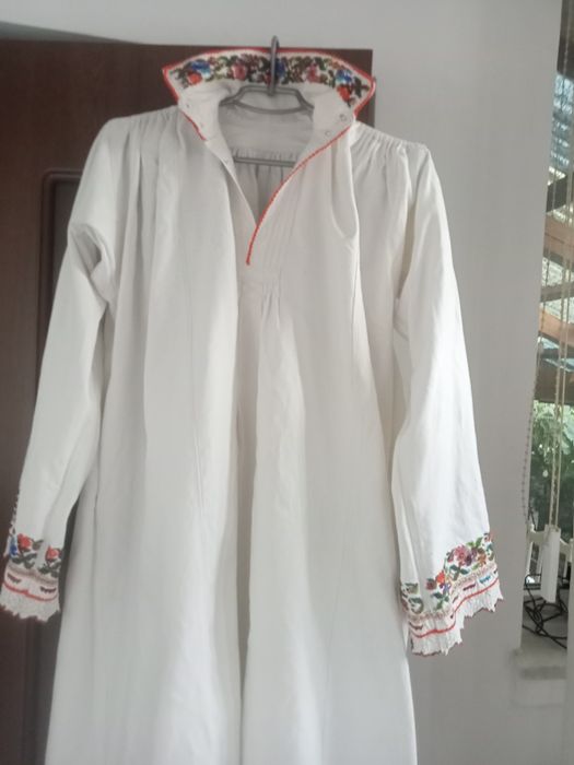 Vând ie, cămașă tradițională tipică Valea Someșului Mare