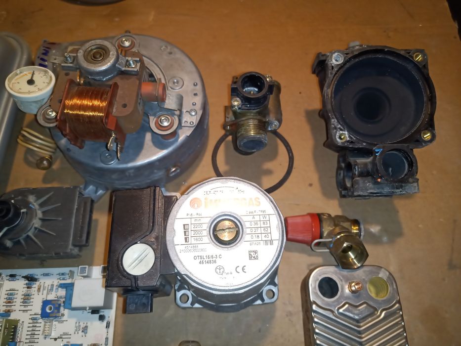 Eolo mini vip 24 kw Vas expansiune Vana gaz Ventilator Corp pompa