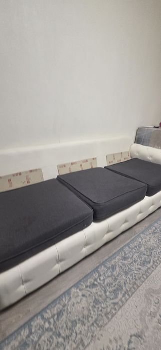 Диван в хорошем состоянии