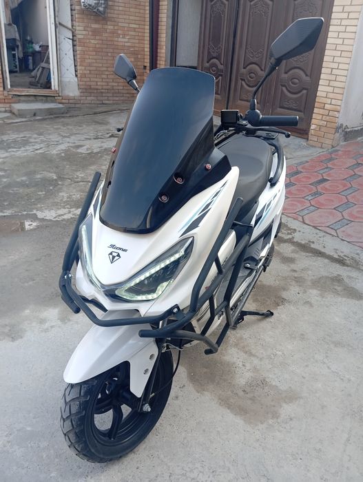 Skuter sotiladi yangi