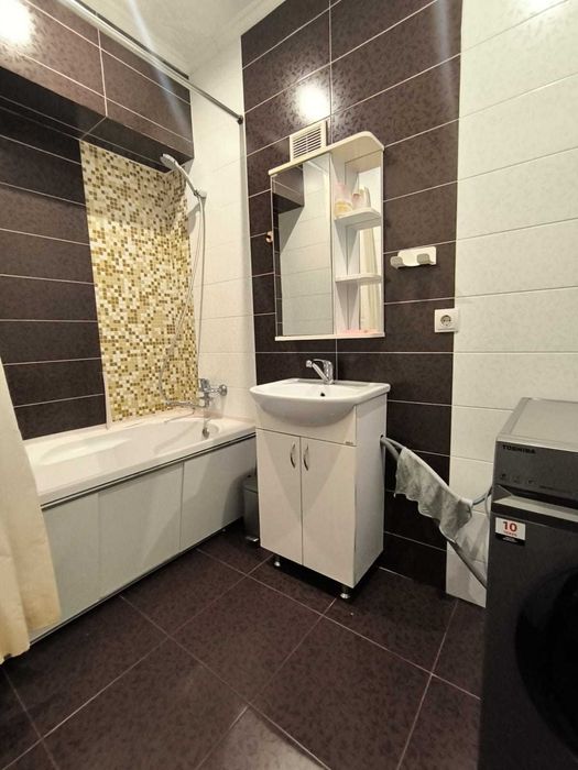 Сдается 2 комн на Достык Жамбыла