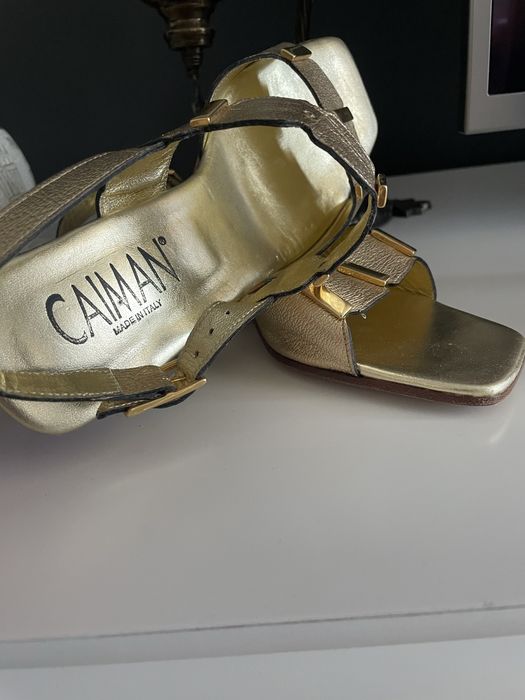 Sandale aurii din piele