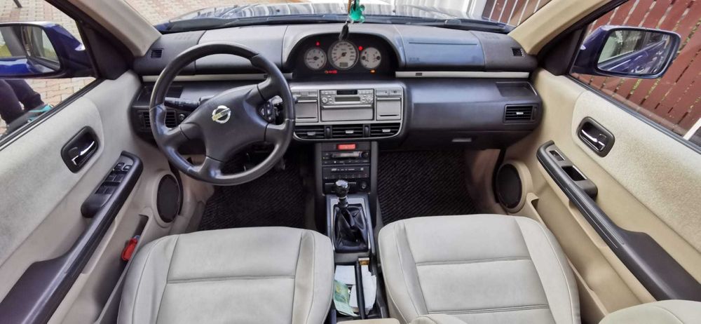 Nissan X-Trail 2,2 TDI 4X4