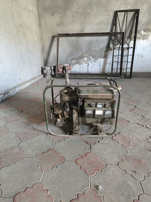 Продам бензиновый генератор ссср