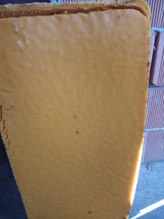 Ceara de albine calitate superioara