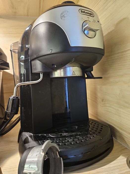 Кафемашина DeLonghi EC221.B