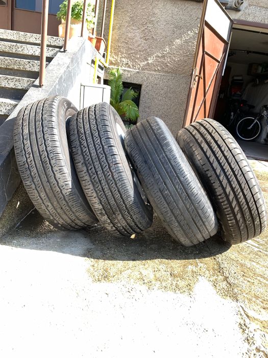 Летни гуми 225/65/17  4бр. Цена е за 4-те бр.