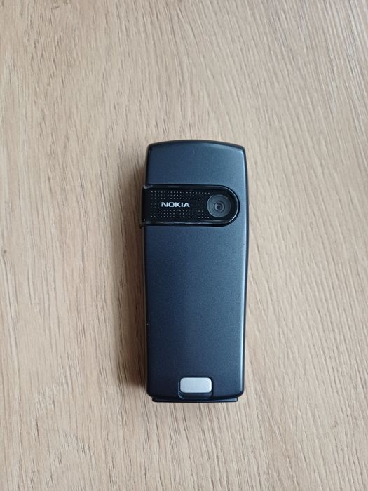 Продавам Nokia 6230i