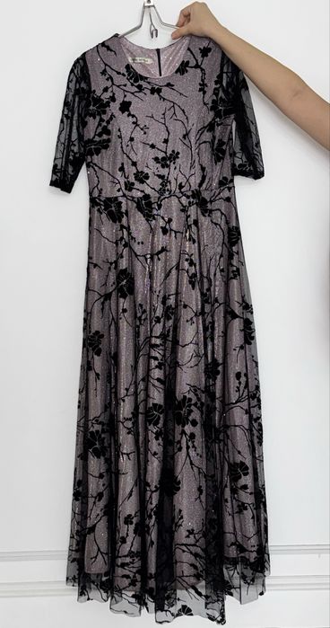 Вечерние женские платья