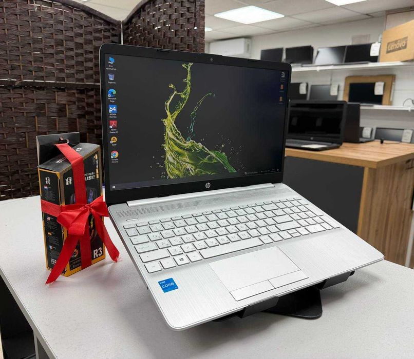 HP 15 Core i3-10*ОЗУ 8*SSD 256*Для работы