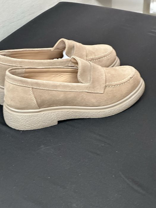 Продам лоферы новые