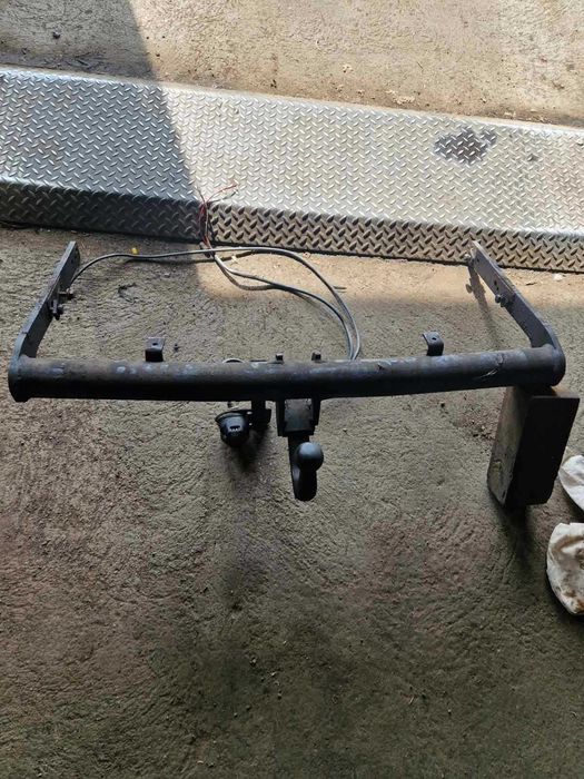 Продавам употребяван теглич VW Sharan, Seat Alhambra и Ford Galaxy.