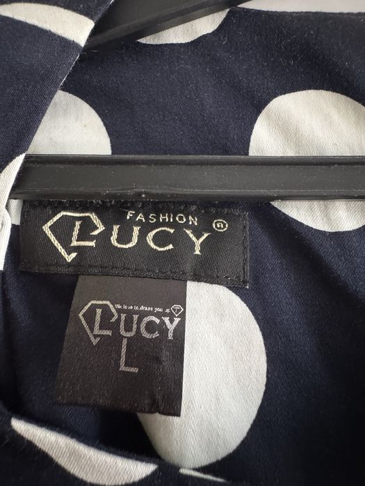 Официална рокля на Lucy