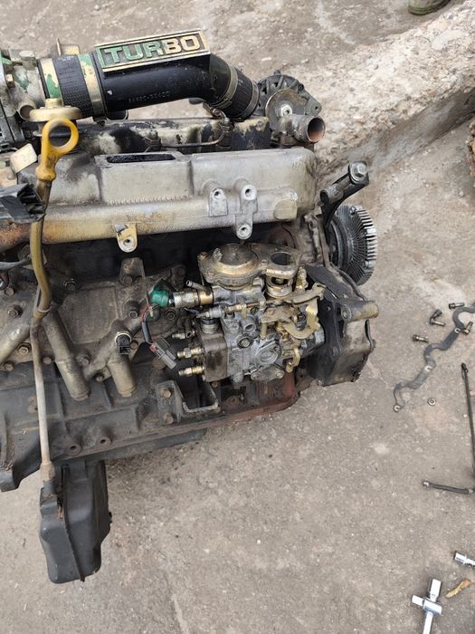 Мотор Nissan 2.7