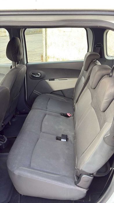 Dacia Lodgy / 1.5 / DIESEL / 7 locuri / 2015 / Euro 5