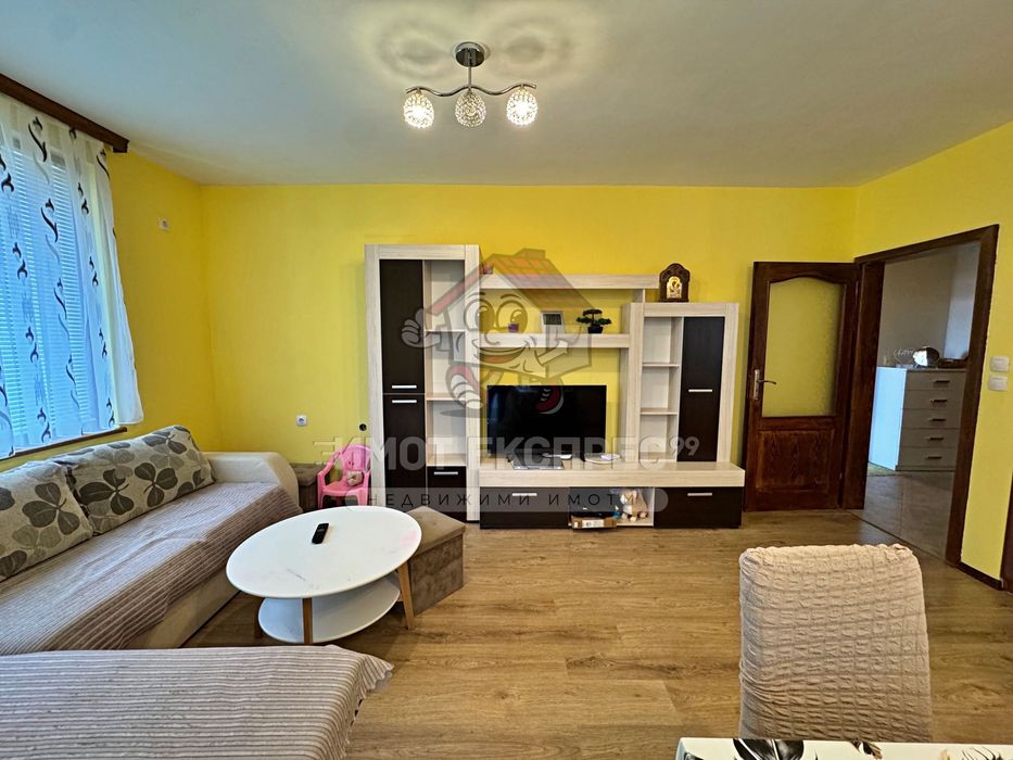 Продава се Двустаен апартамент в Асеновград - 70 кв.м за 780 €/кв.м - Снимка #6