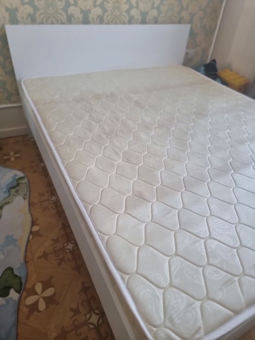 Кровать 2-х спала с матрасом