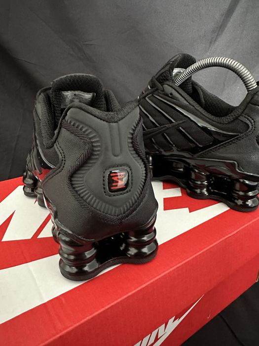 Adidasi nike shox blak