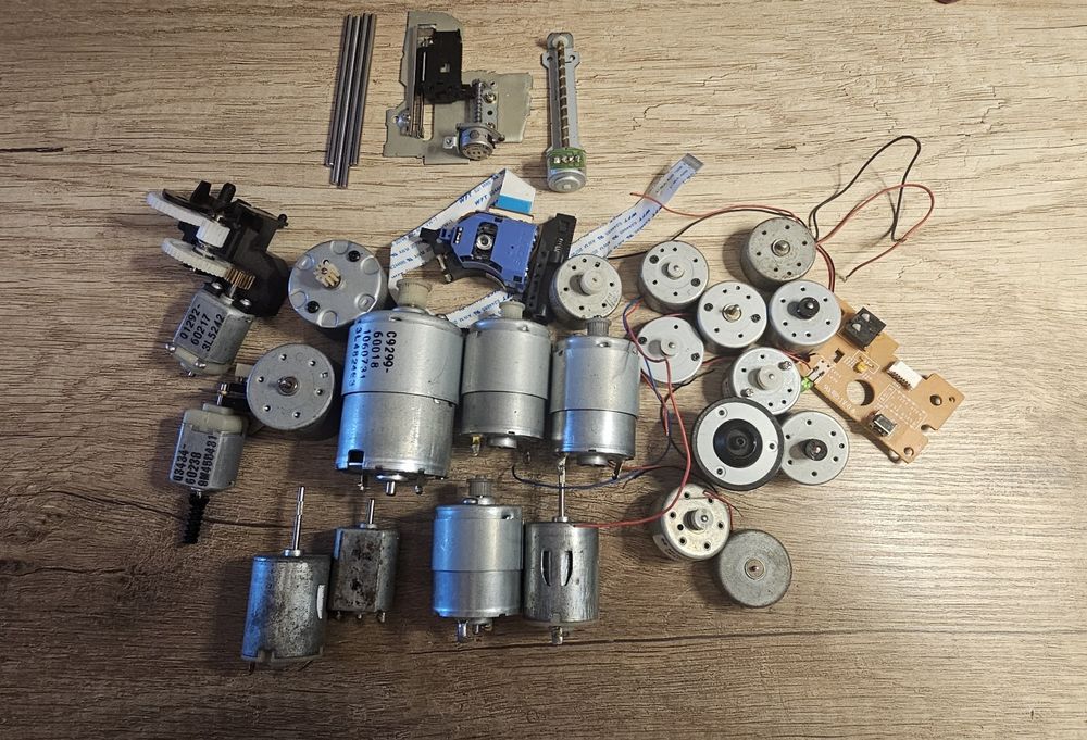 Lot motoare electrice DC si motoreductoare functionale