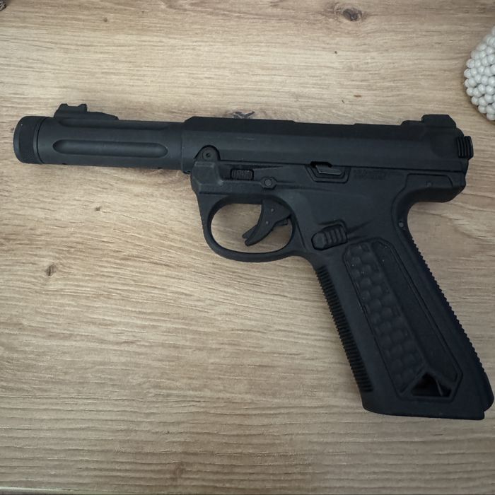 Pistol Airsoft AAP-01