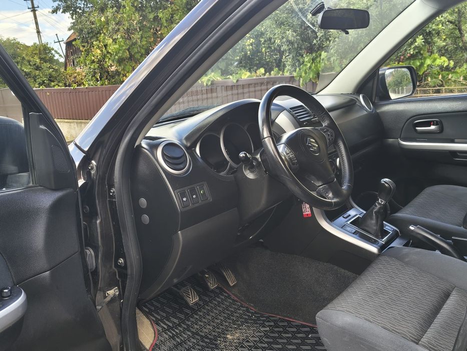 Suzuki grand vitara Diesel 1900cm  Confort  Euro 5.