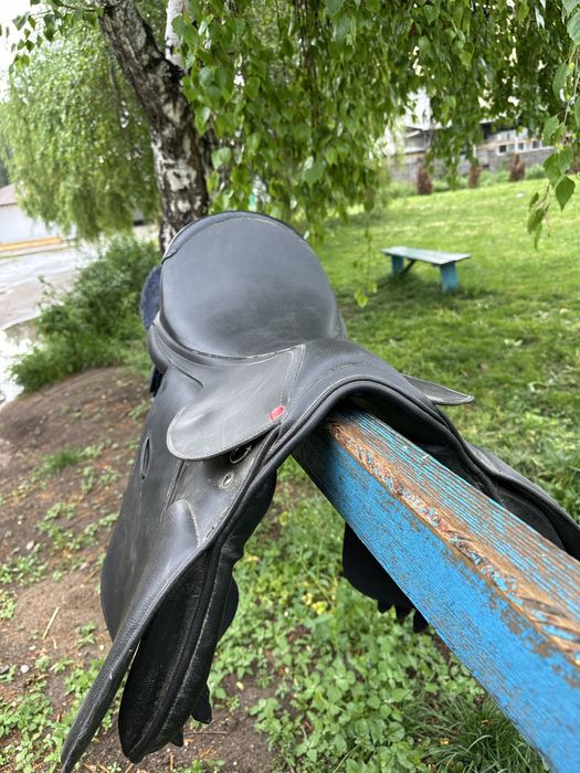 Продам седло спортивное