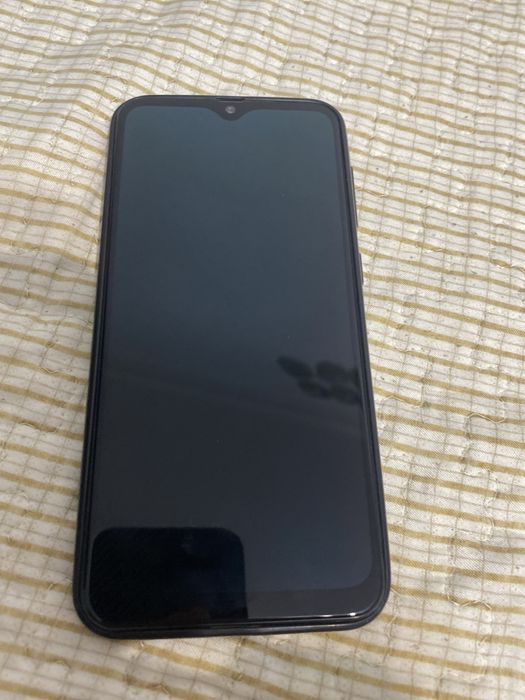 Самсунг А50 в хорошем состоянии