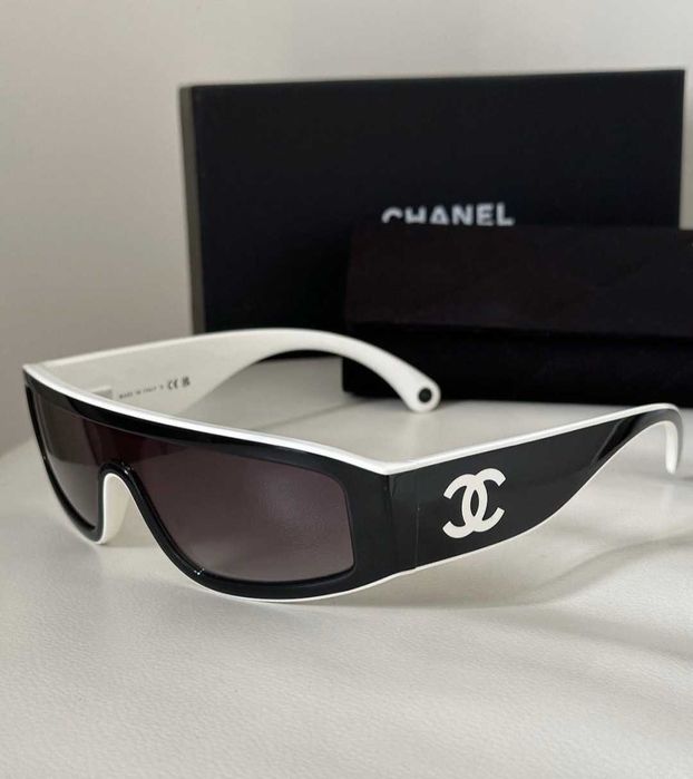 Ochelari de soare Chanel