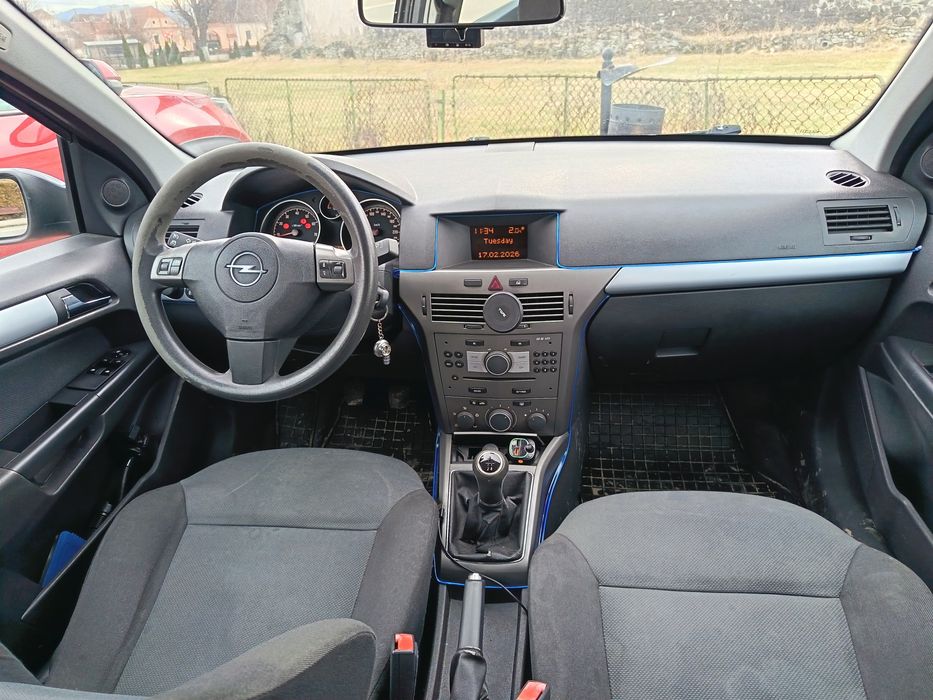 De vânzare Opel Astra H wirtport