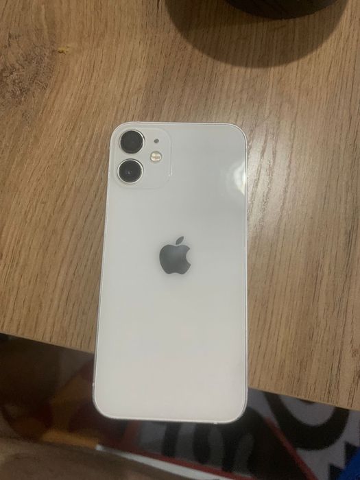 Айфон 12 мини рабочи