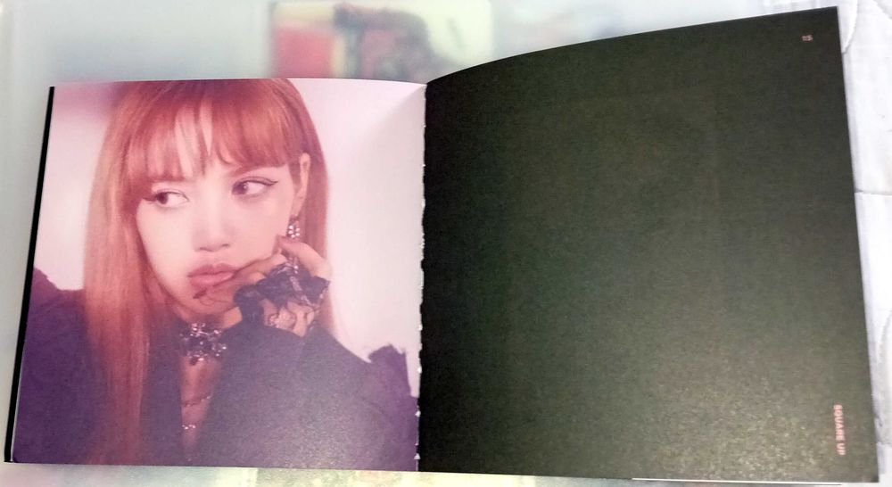 Оригинален албум  на попгрупата  BLACKPINK - "Square Up".