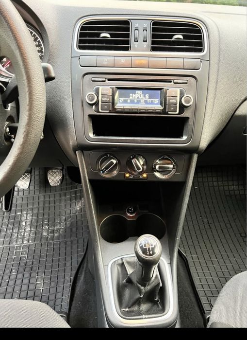 volkswagen polo 2013 1.6 TDI 105 cp