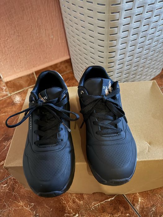 Маратонки Skechers, 36 номер