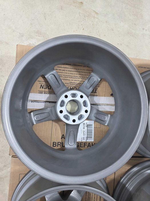 Jante 18 BMW F30 F31 E90 E91 F20 F21 F22 F23 X1 X3 - 5x120 8J et35 cu senzori presiune roti