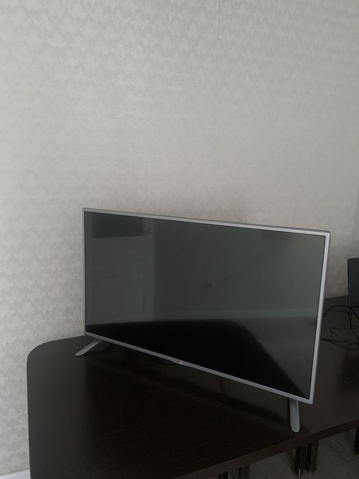 Телевизор LG Smart TV