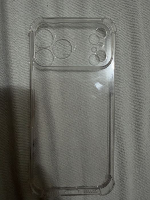 Чехлы на айфон 17 про макс