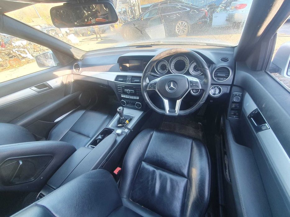 Dezmembrez Mercedes C Class W204 C220 2.2CDI Sport 2012