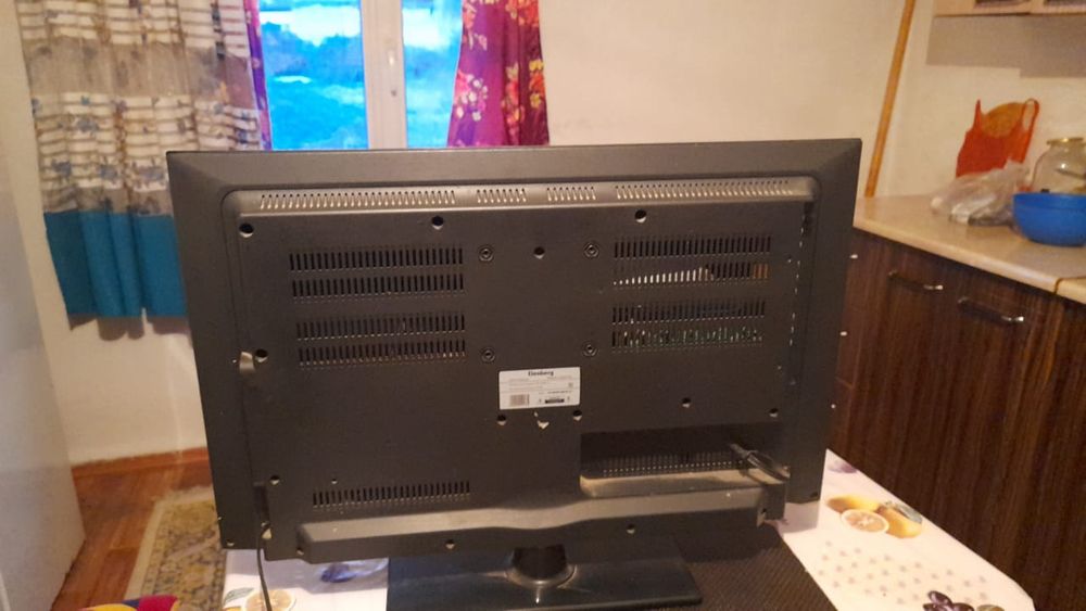 Продам телевизор