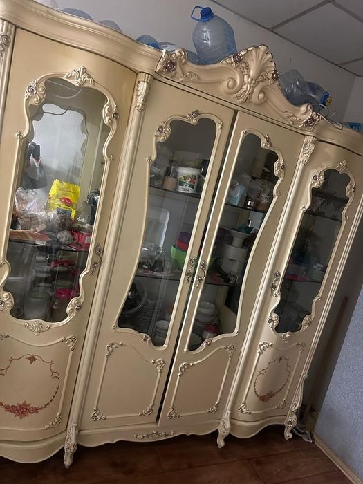 Сервант мебель для гостиной