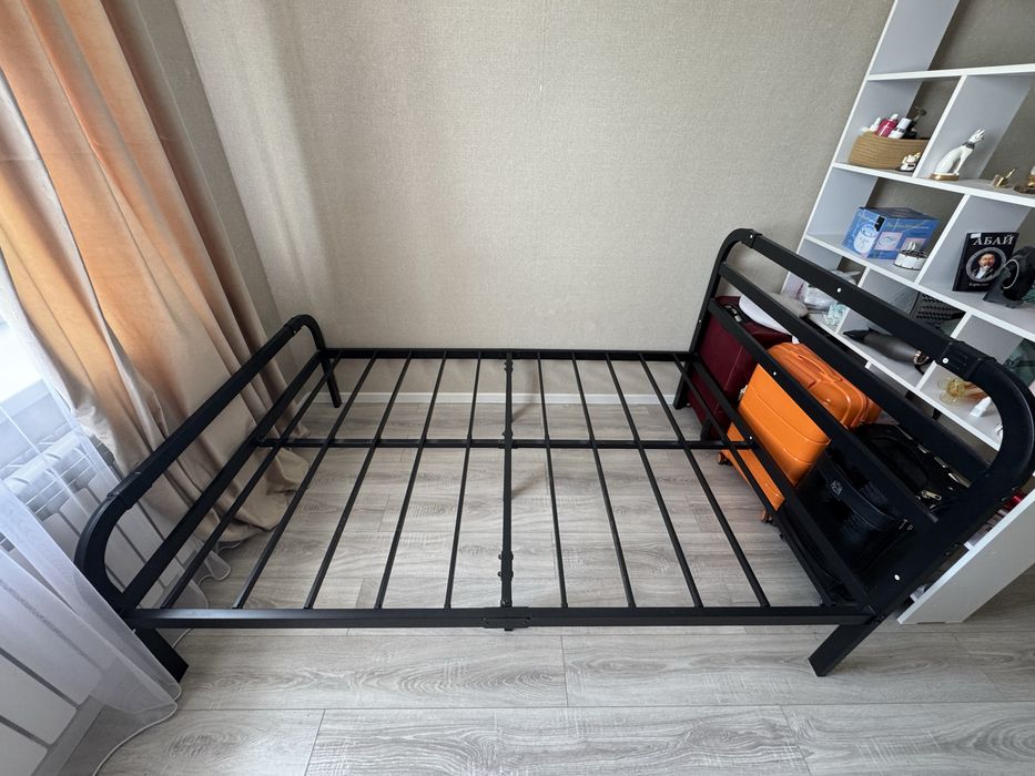 Продам  Кровать 140х200