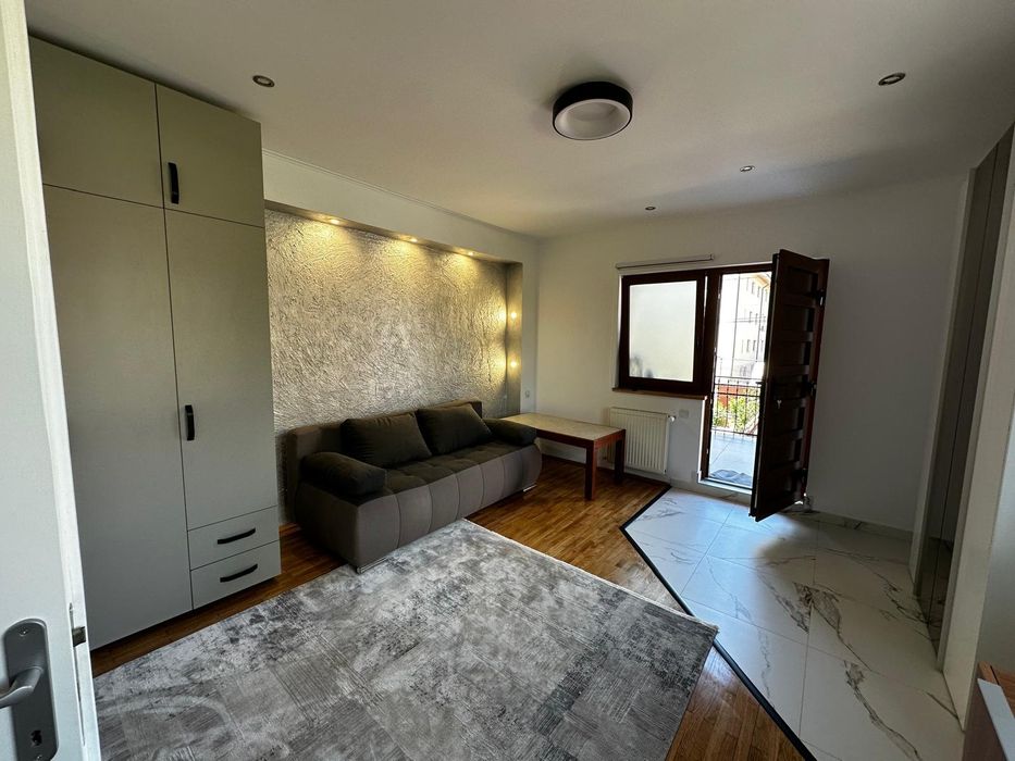 Pf.Inchiriez ap.2 camere zona Iulius mall