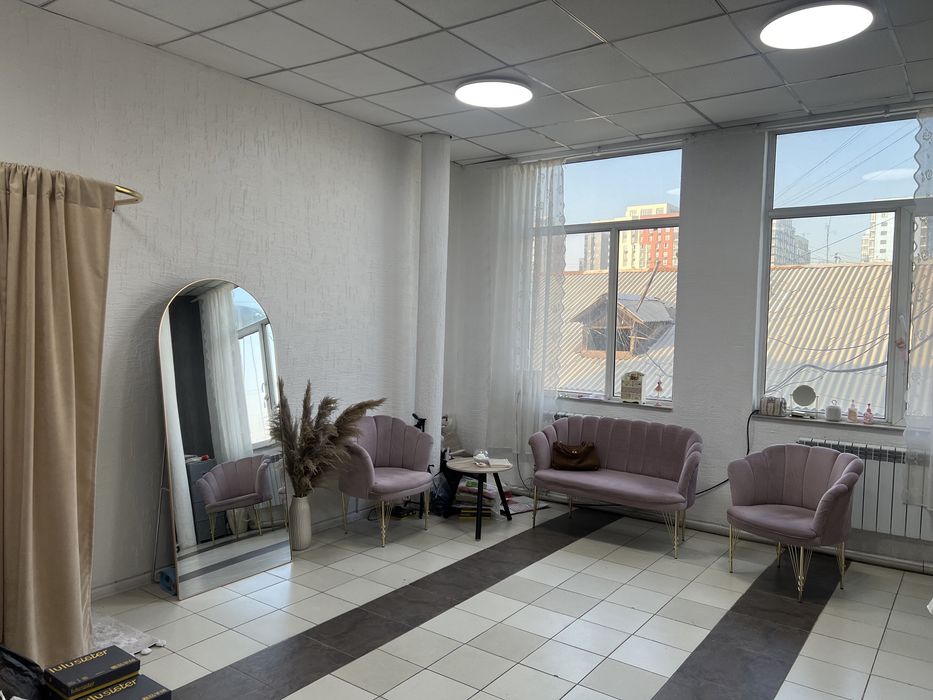 Продам мини диван и 2 кресла